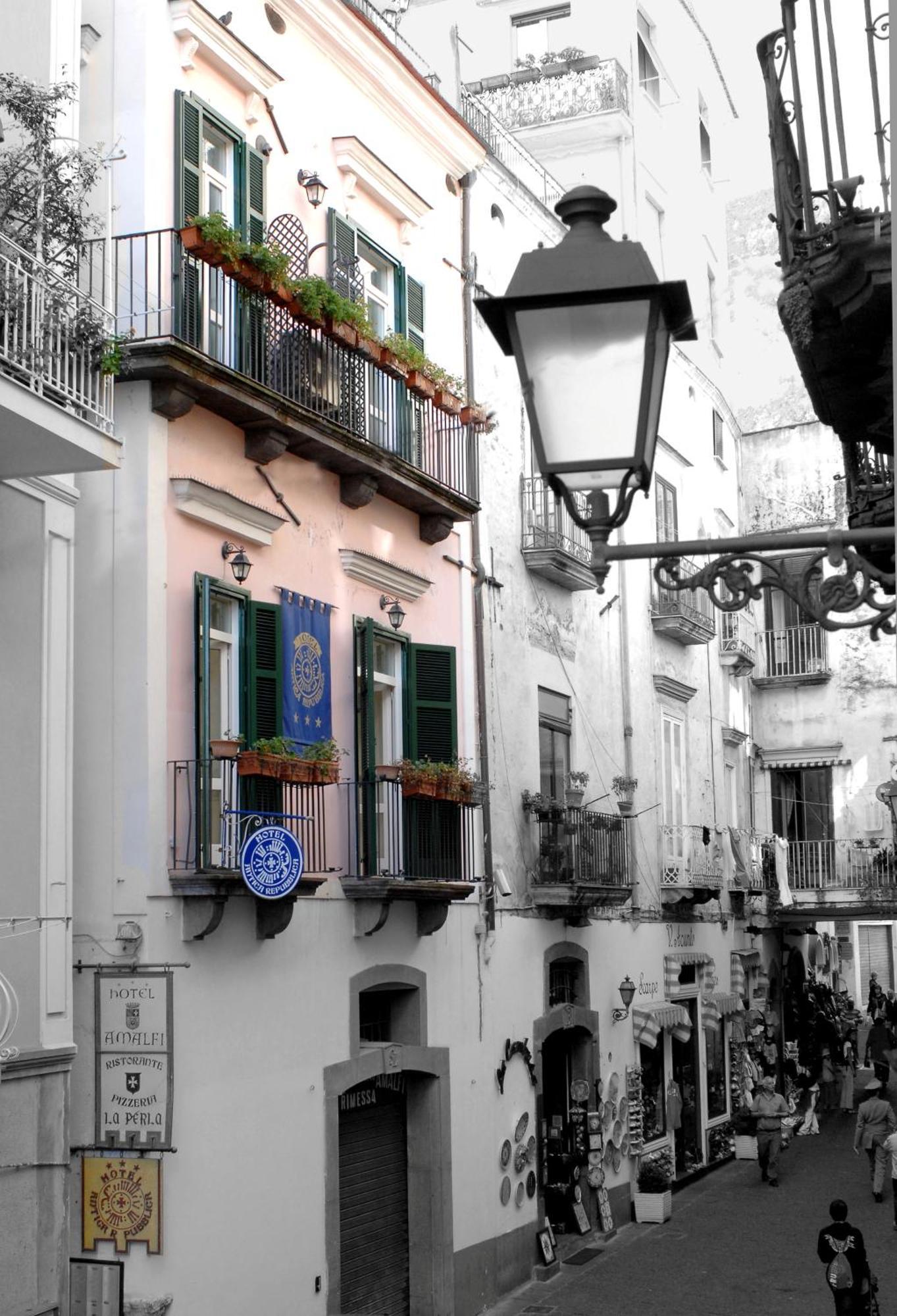 Aparthotel Antica Repubblica In Amalfi Center At 100Mt From The Sea Exterior photo