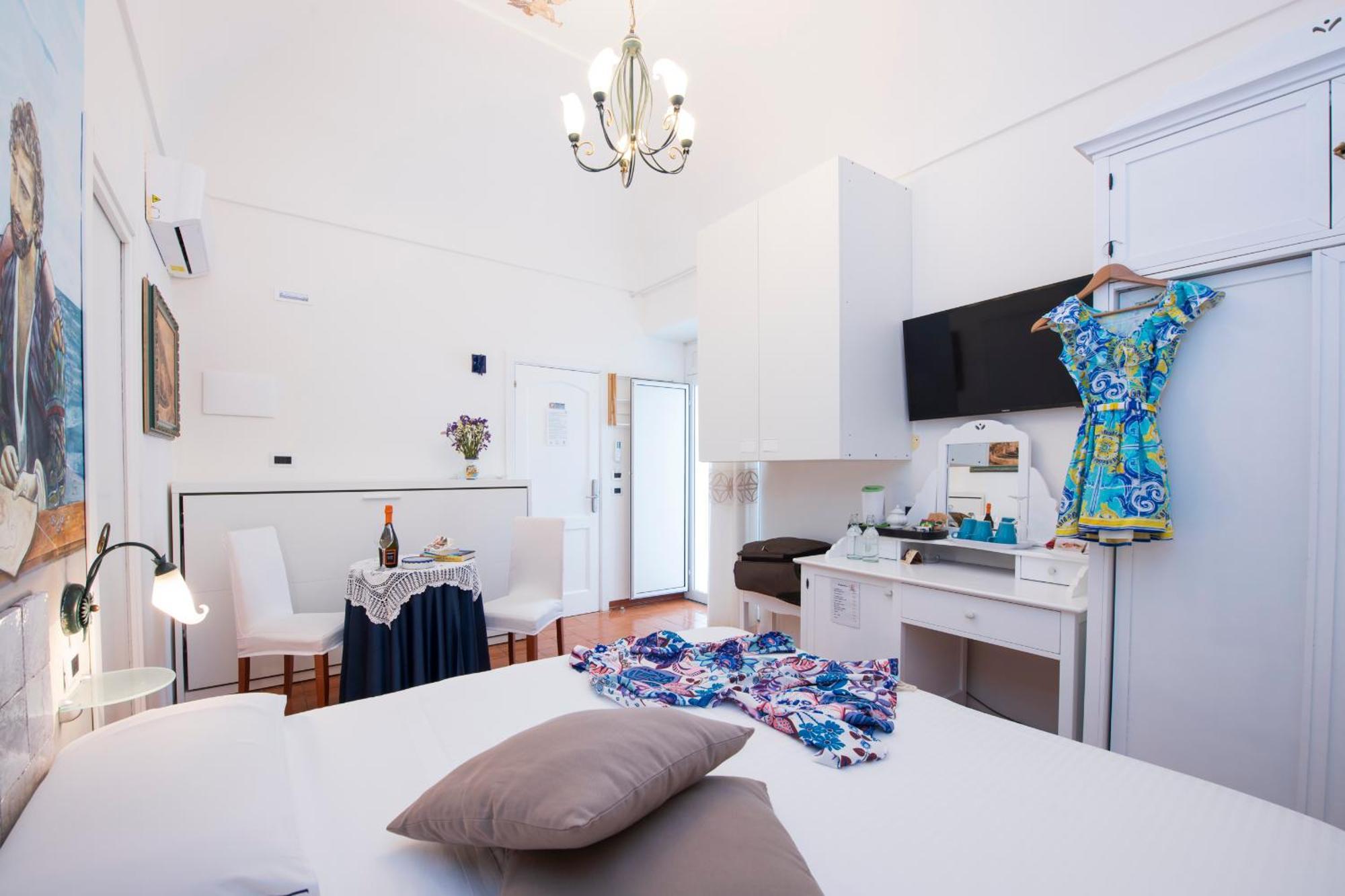 Aparthotel Antica Repubblica In Amalfi Center At 100Mt From The Sea Exterior photo